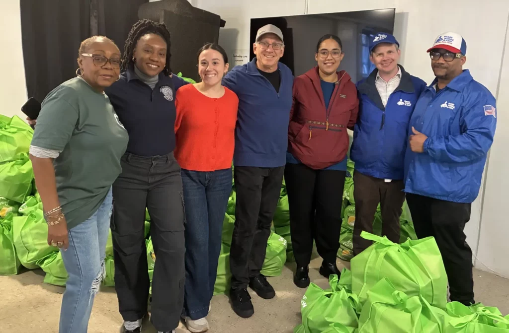 DHC Hunts Point Produce Market Week of Giving Photo