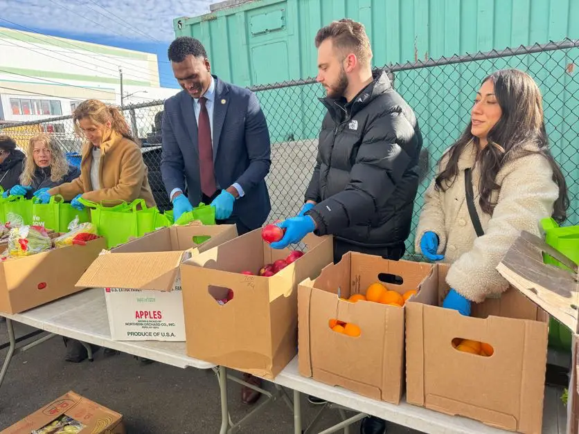 DHC Helps Hunts Point Produce Staten Island Food Distribution